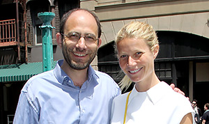 1398702229_gwyneth paltrow 300