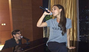 1399834373_victoria beckham h