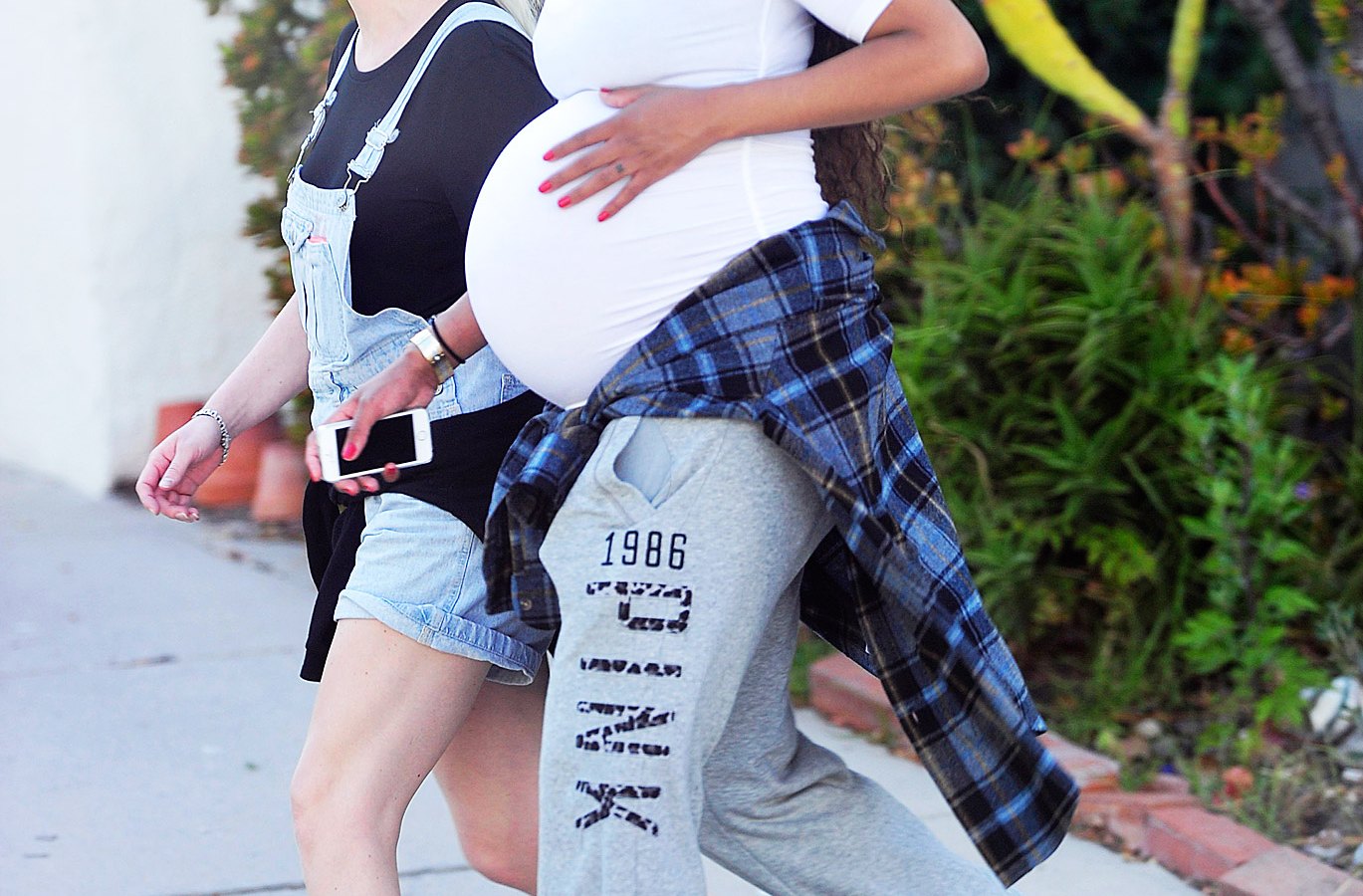 Ciara and her massive baby bump on May 12, 2014