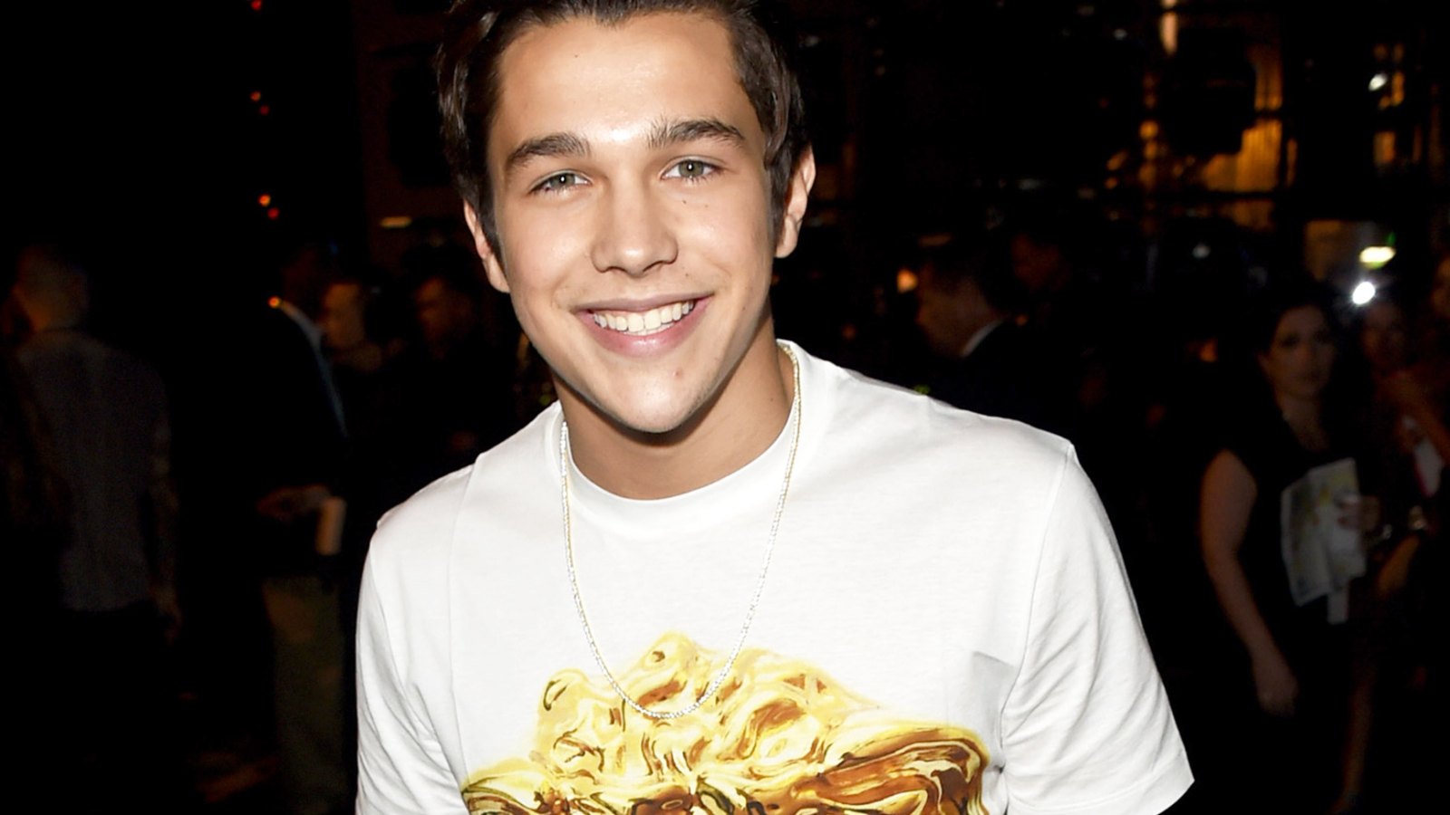 25 Things You Don't Know About Austin Mahone