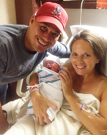 1403619615_rob mariano amber mariano 441