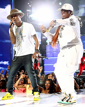 1404096908_pharrell williams missy elliott 350