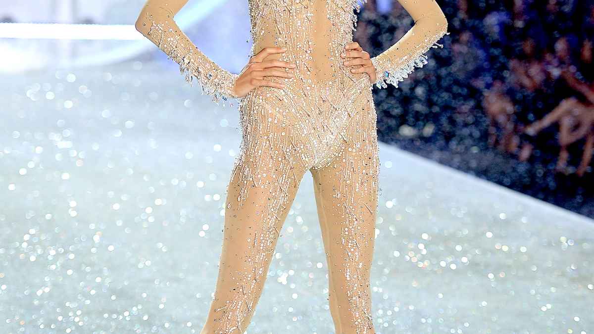 Karlie Kloss on the runway at the 2013 Victoria's Secret Fashion Show