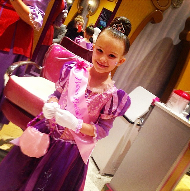 Jamie Lynn Spears' daughter Maddie dressed as a princess