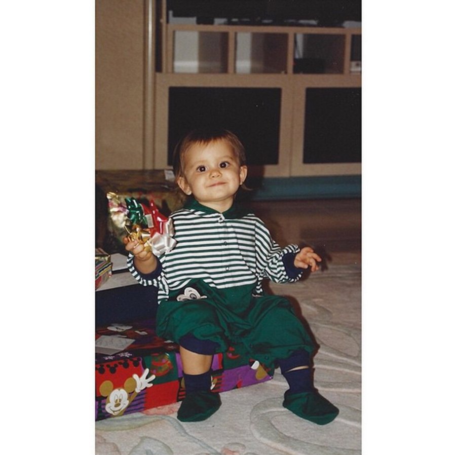 1415923467_ariana grande tbt zoom 26b07fe0 8591 4a41 9f94 f9bca5a34965