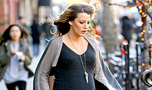 1417717405_blake lively 300