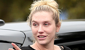 1423580322_kesha without makeup 300