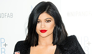 1427382910_kylie jenner 300