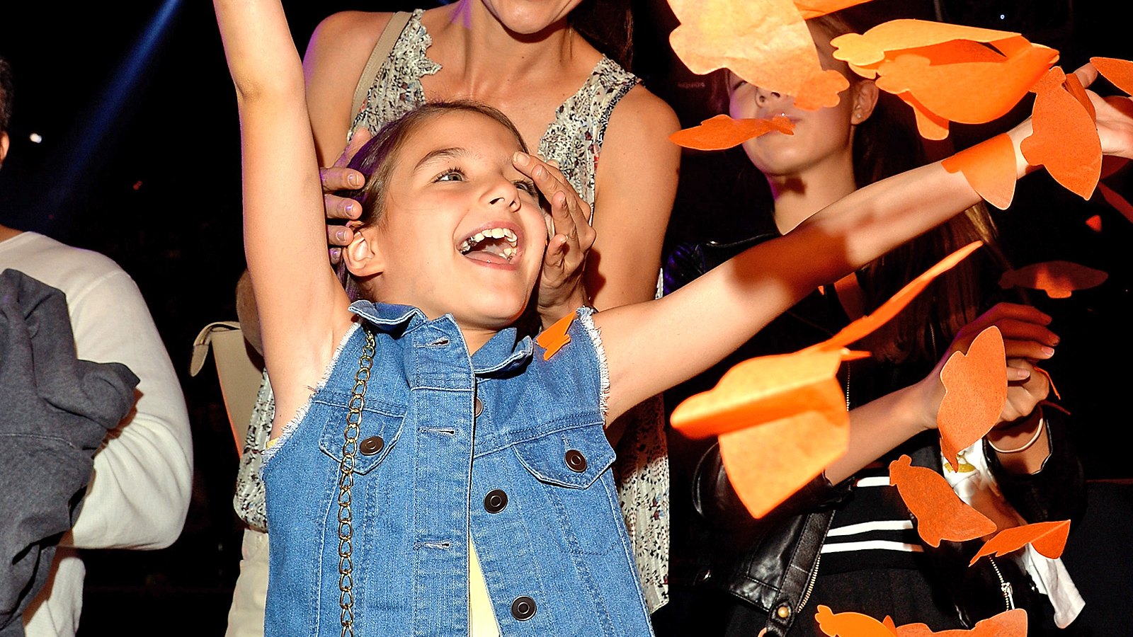 Suri Cruise and Katie Holmes at the 2015 Kids' Choice Awards.