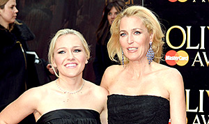 1429018508_piper maru klotz gilliian anderson 300