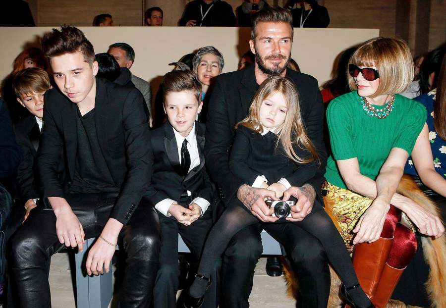 1429214967_beckhams victoria fashion show zoom2
