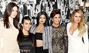 1429885227_kendall kylie jenner kourtney khloe kardashian 300