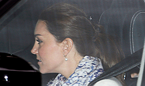 1430920891_kate middleton driving 178