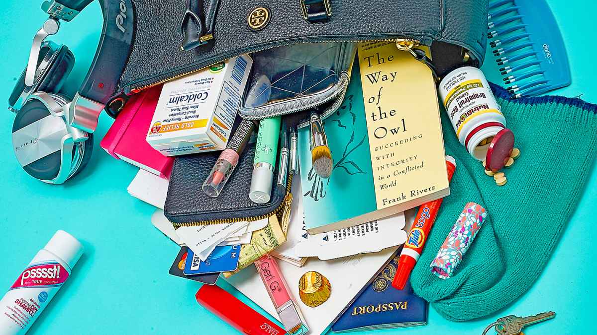 Taryn Manning: What's In My Bag?