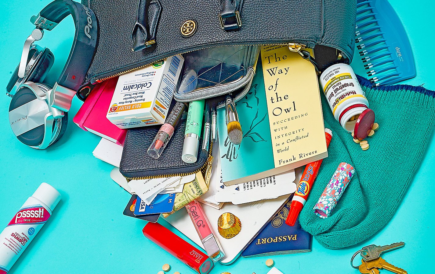 Taryn Manning: What's In My Bag?