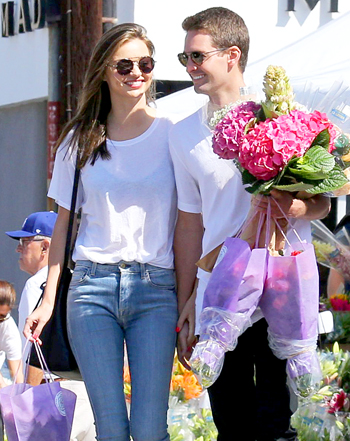 1436905080_mirandakerrevanspiegel07121_miranda kerr evan spiegel 350