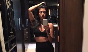 1440335584_kourtney kardashian_4