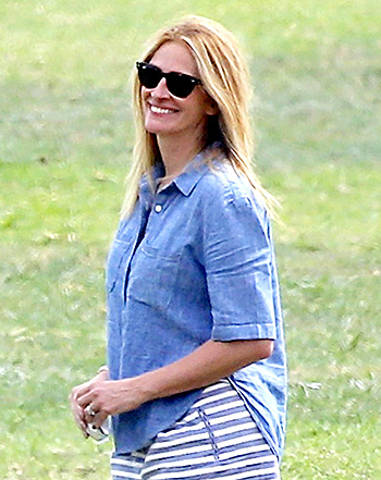 1442328949_julia roberts danny moder 350