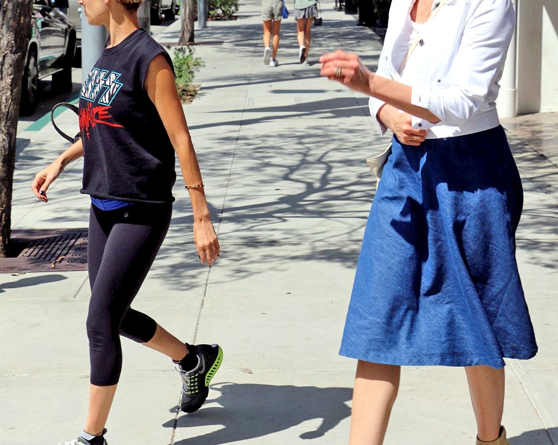Nicole Richie and Cameron Diaz have lunch together on September 22.