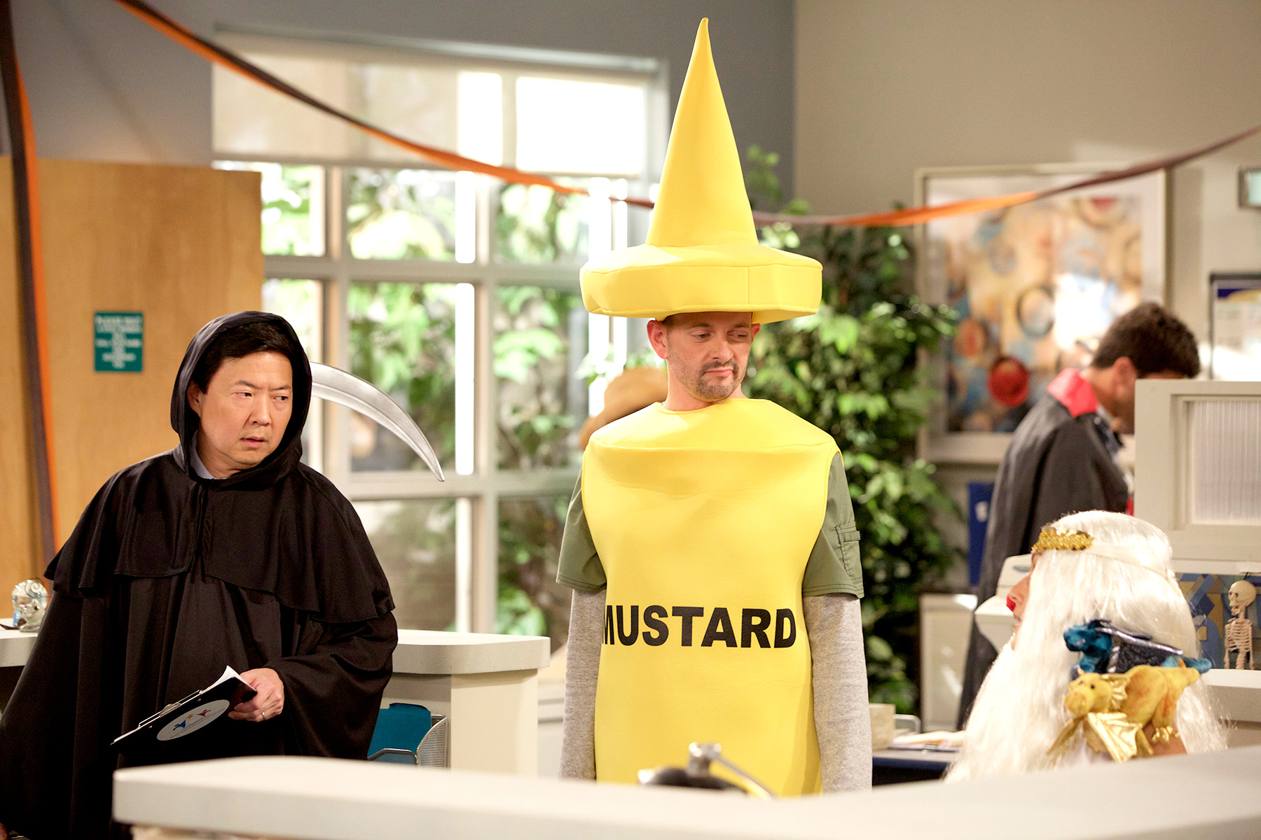 The Greatest Halloween Costumes on TV: From 'Black-ish,' 'Pretty Little Liars' and Beyond