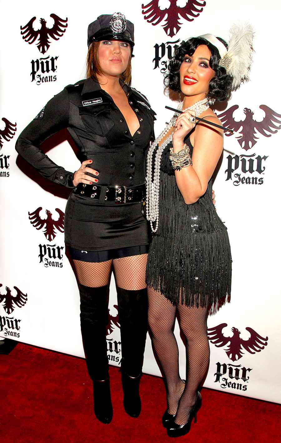 1445867378_khloe kardashian kim kardashian zoom