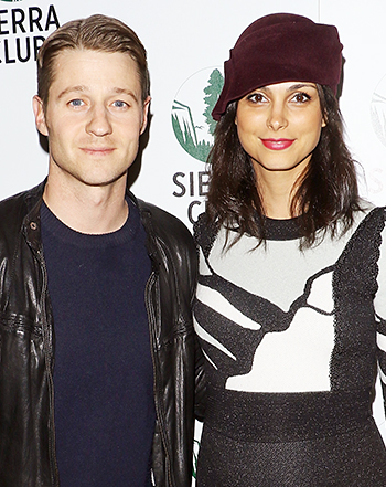 1447332940_benjamin mckenzie morena baccarin 441