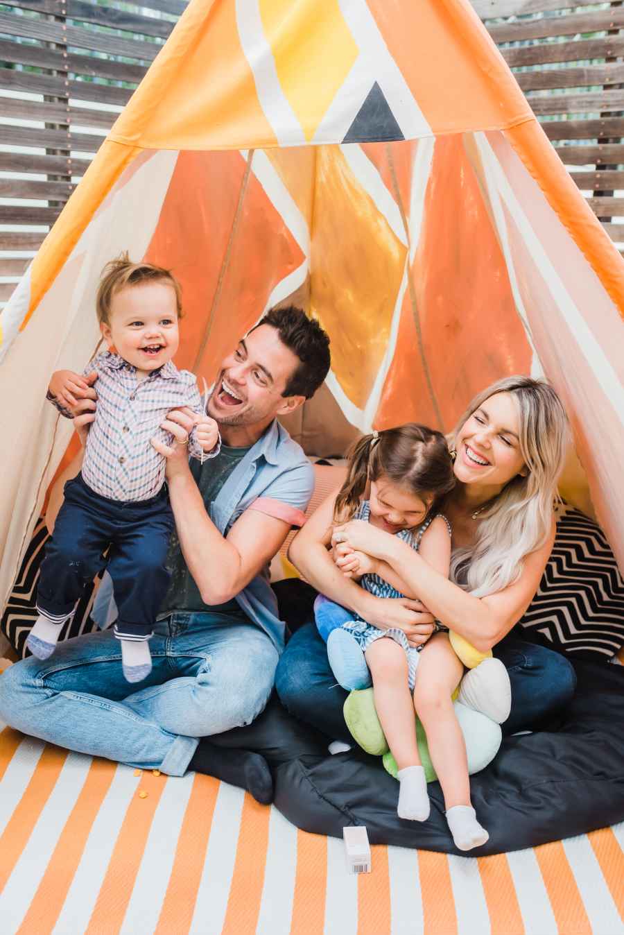 Ali Fedotowsky family