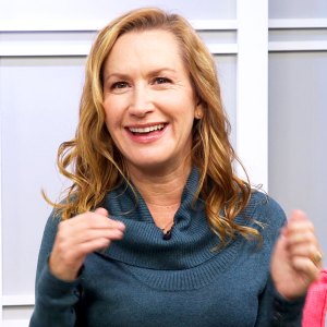 Angela Kinsey
