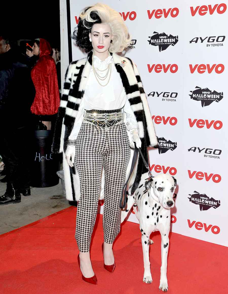 Iggy-Azalea-dressed-as-Cruella-de-Vil-Halloween