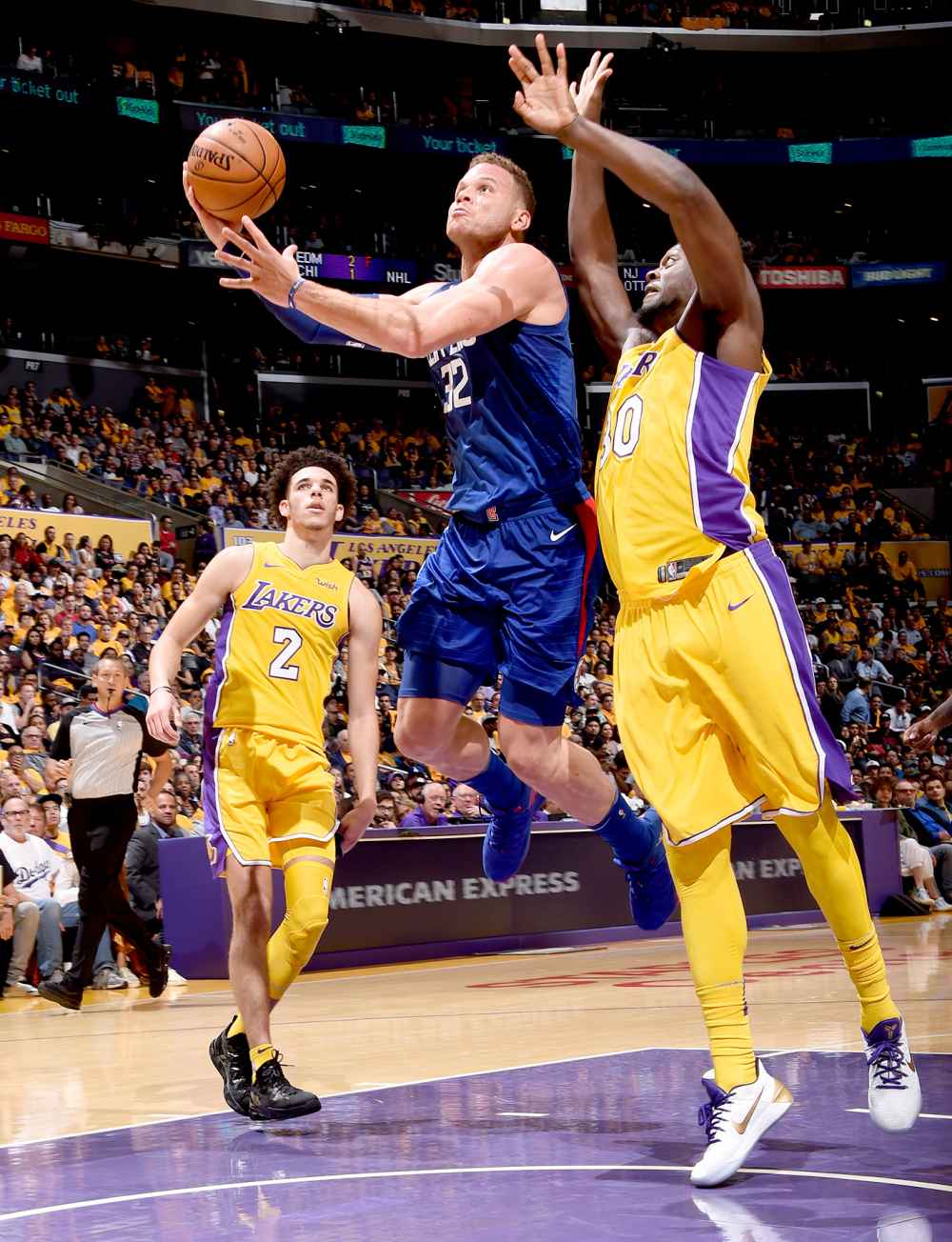 Kendall-Jenner-Attends-Blake-Griffin-Game