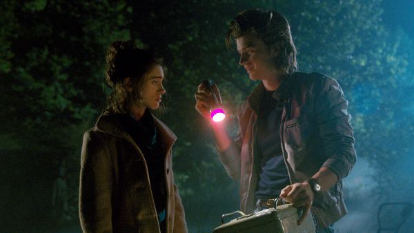 Natalia Dyer and Joe Keery in Stranger Things