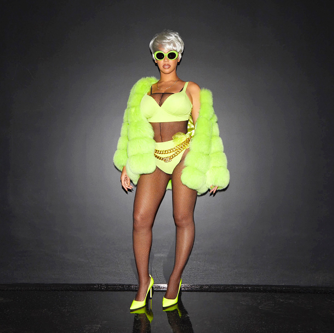 Beyonce Slays While Channeling Lil' Kim for Halloween