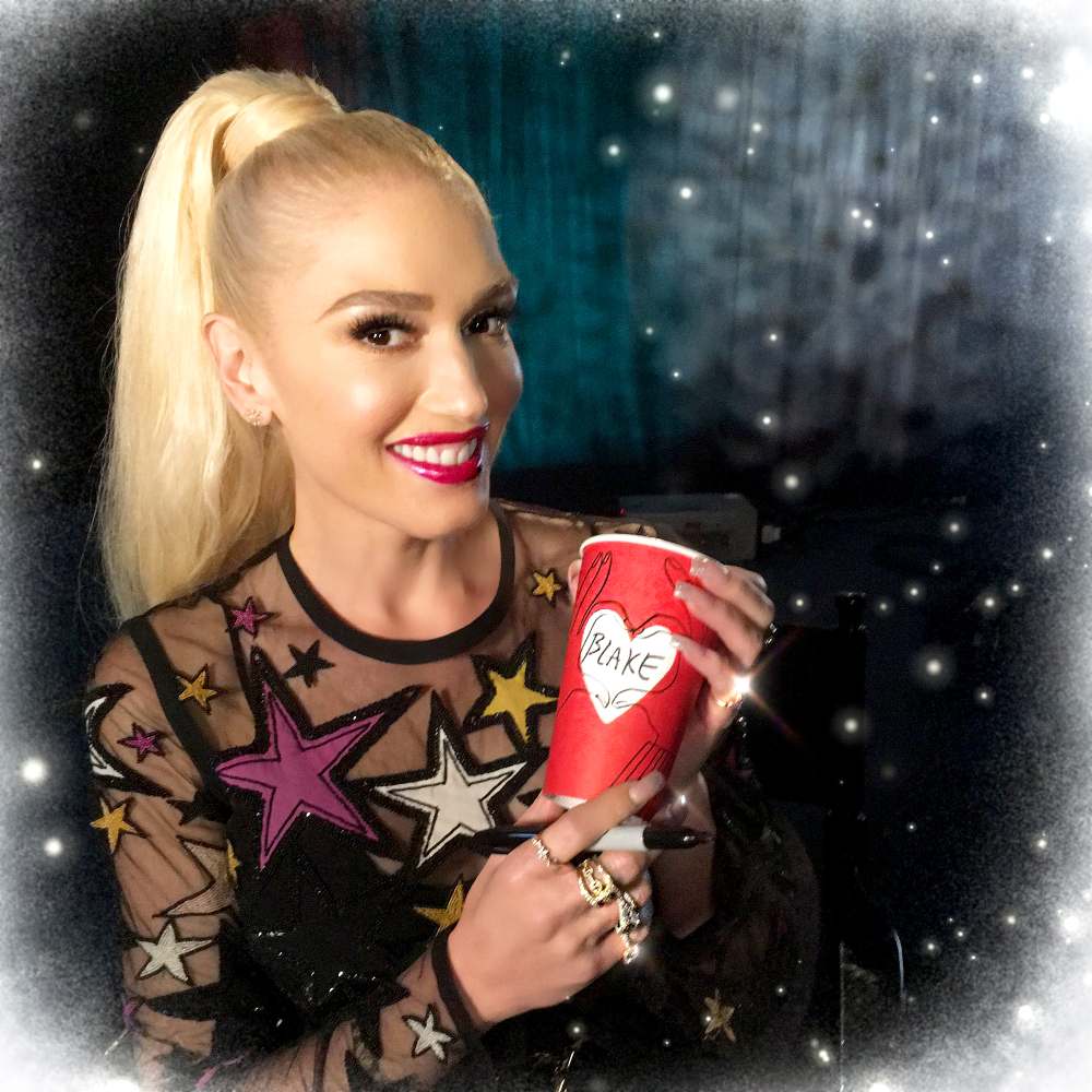Gwen Stefani Starbucks Holiday Cup 2017