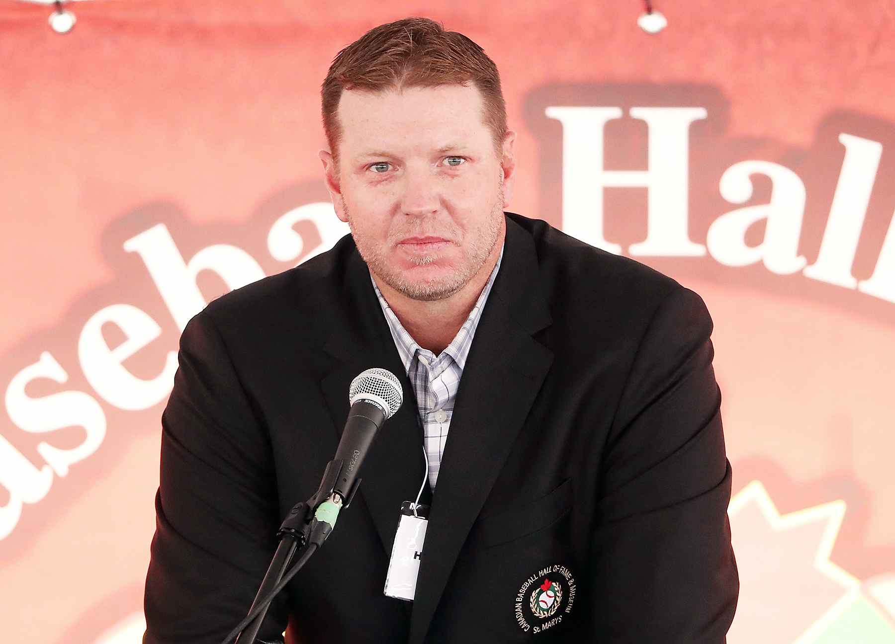 Former pitcher Roy Halladay dead