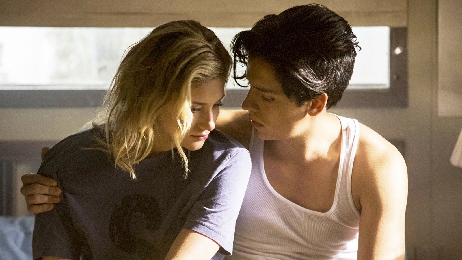 Lili Reinhart as Betty Cooper and Cole Sprouse as Jughead Jones on ‘Riverdale‘