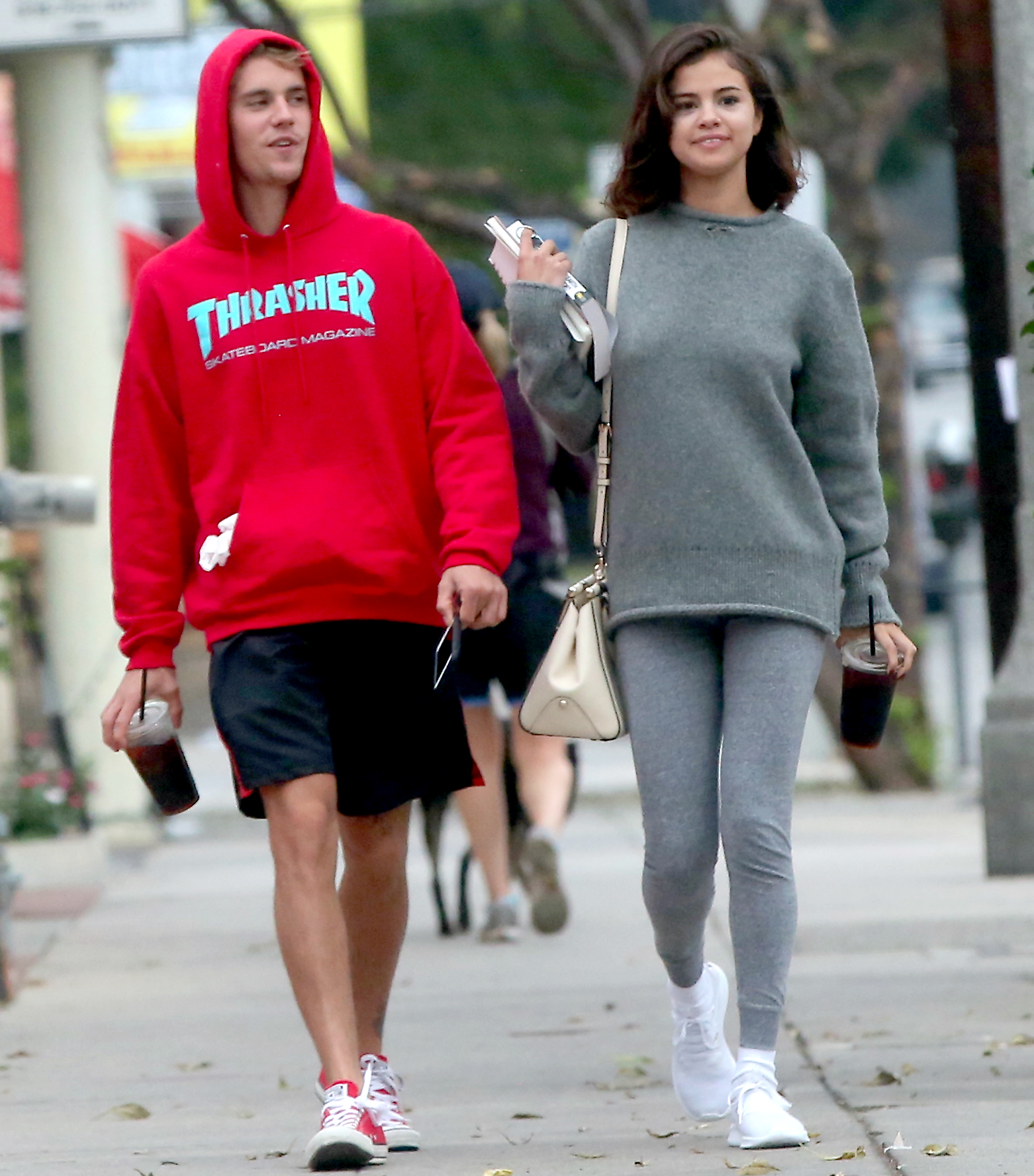 Justin Bieber and Selena Gomez Snuggle, Bike Ride Through Los Angeles