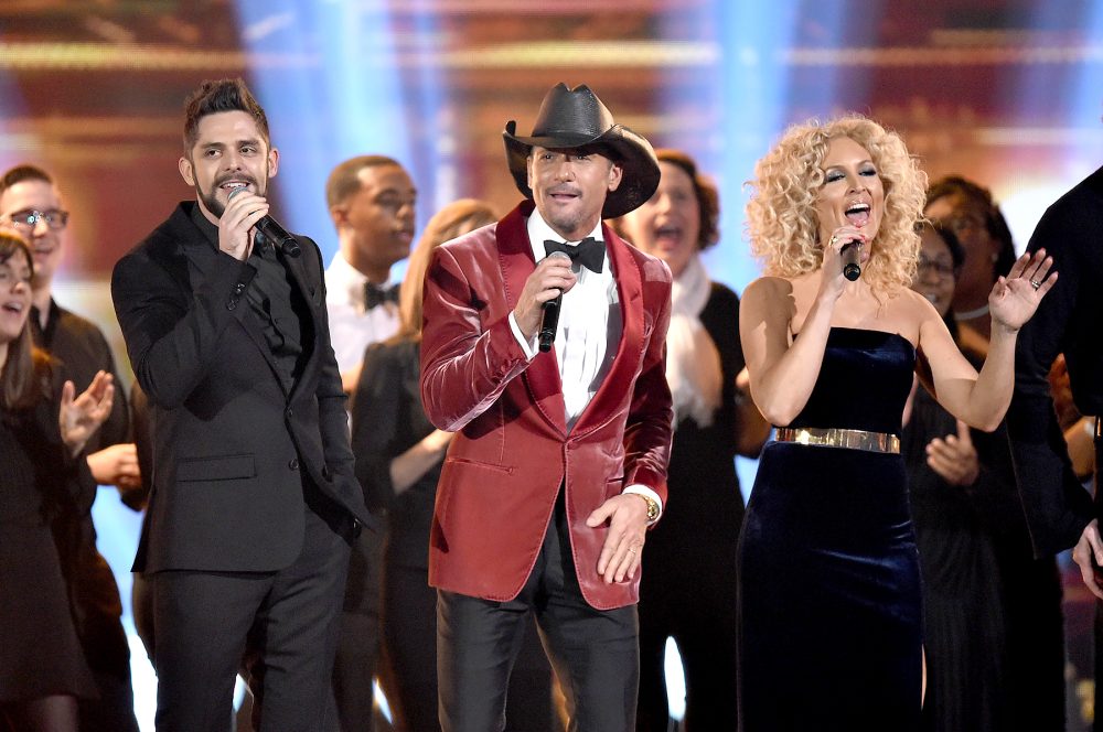 Thomas-Rhett,-Tim-McGraw-and-Kimberly-Schlapman-CMA-Awards-2017