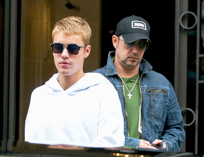 Justin Bieber and his father Jeremy Bieber seen on September 19, 2016 in Paris, France.