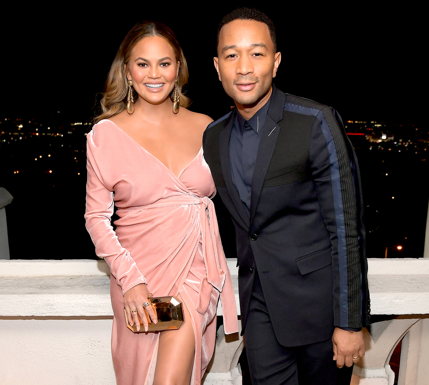 Chrissy-Teigen-and-John-Legend