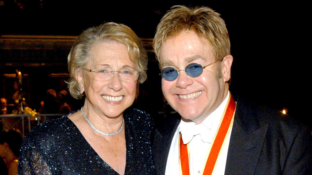 elton-john-late-mother