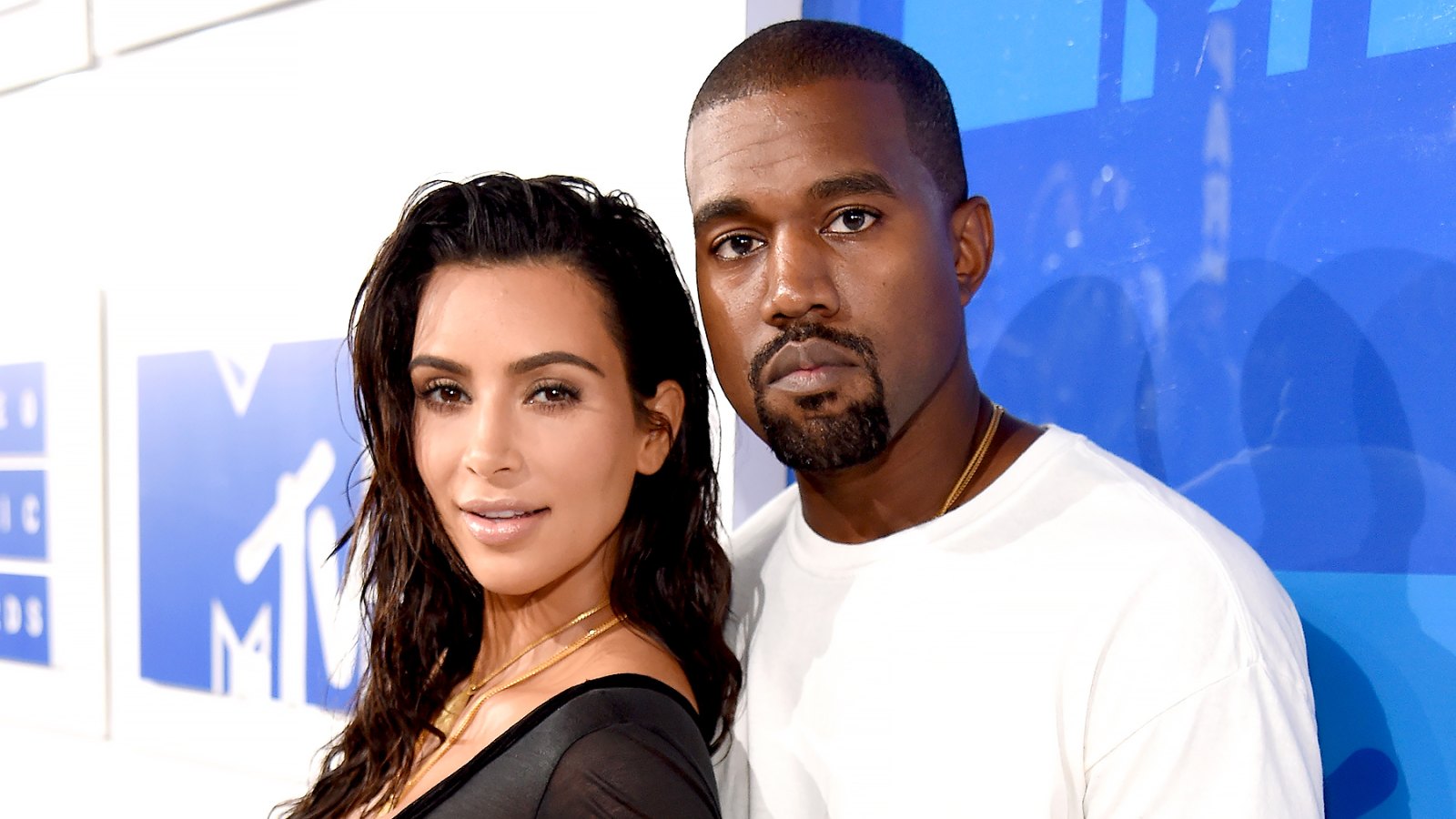 Kim-Kardashian-and-Kanye-West-move-home