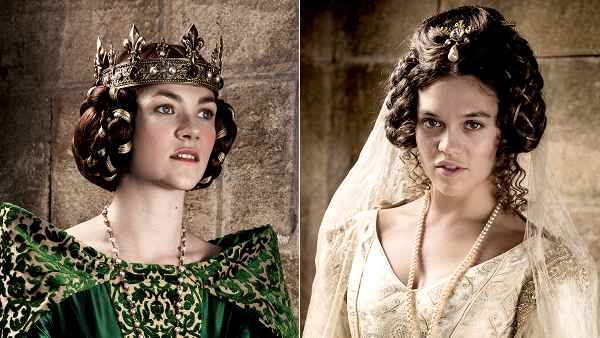 Olivia Ross as Queen Joan and Sabrina Bartlett as Princess Isabella
