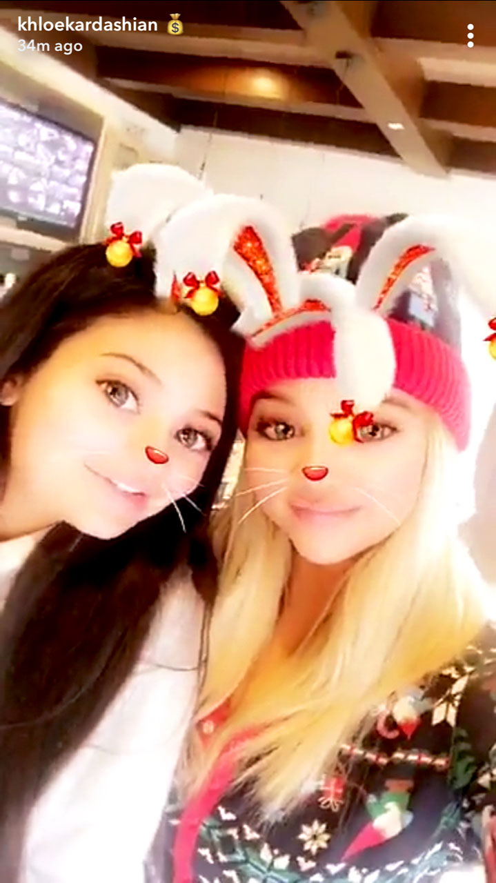 Kylie-Jenner-Khloe-Kardashian-Snapchat-Christmas