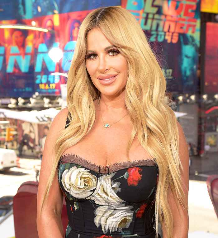 Kim Zolciak visits "Extra" at Times Square in New York City.