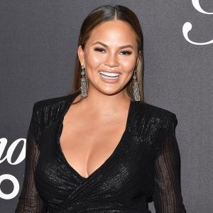 Chrissy Teigen Pregnancy Glow