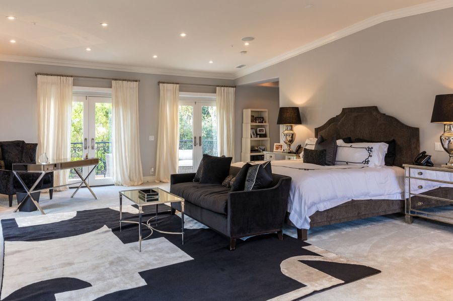 Dorit Kemsley mansion