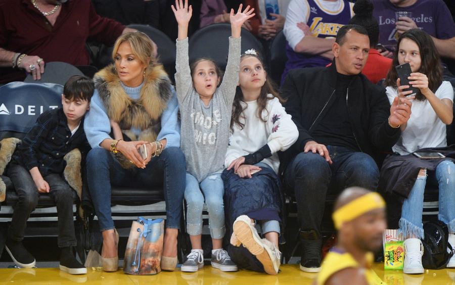 Jennifer Lopez, Alex Rodriguez, Family, Date, Twins, Daughters, Courtside, Charlotte Hornets, Los Angeles Lakers