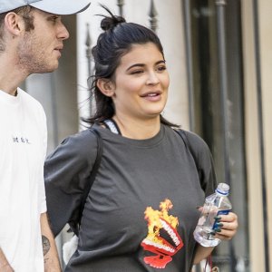 Kylie Jenner pregnant