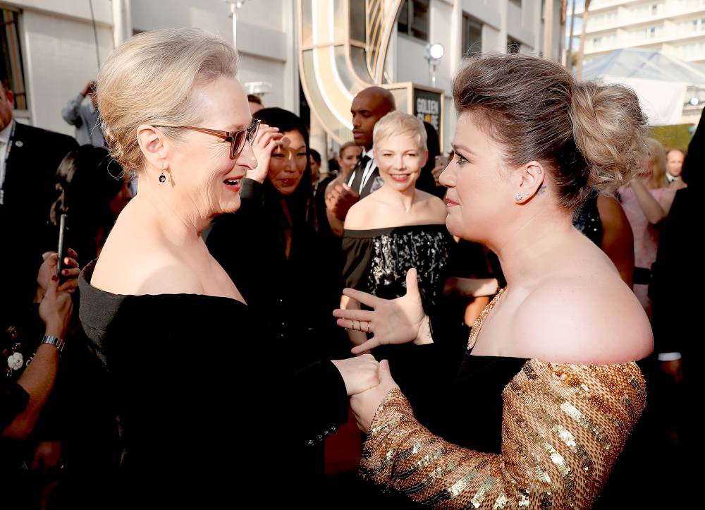 meryl-streep-kelly-clarkson-globes