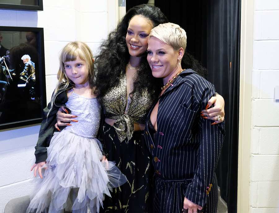 Willow Hart Rihanna Pink Grammys 2018